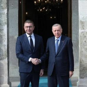 Erdoğan, Kuzey Makedonya Başbakanı Mickoski'yi kabul etti