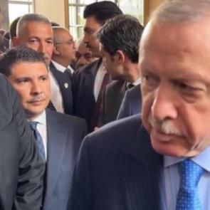 'Evlenecek birini bulamadım' diyen muhabire Erdoğan'dan dikkat &ccedil;eken yanıt!