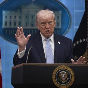 F&uuml;zeler ateşlendi, Trump sinirlendi: Derhal durun!