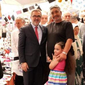 AK Partili vekillerden İstanbul'da pazar ziyaretleri: Vatandaşın talepleri bizzat dinlendi