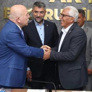 CHP'de bir istifa daha, AK Parti'ye ge&ccedil;ti!