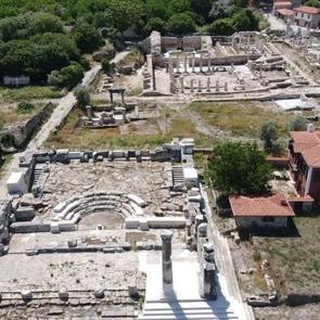 Muğla&rsquo;daki Gladyat&ouml;rler Kenti&rsquo;nde dikkat &ccedil;eken T&uuml;rk detayı