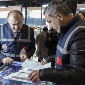 Ticaret Bakanlığı'ndan servis &uuml;creti a&ccedil;ıklaması: Bunu yapan işletmeler yandı!
