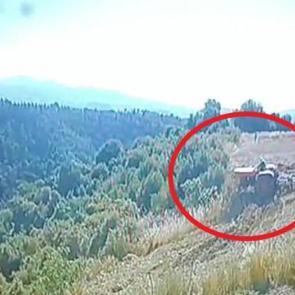 Trakt&ouml;r altında kalan &ccedil;ift&ccedil;inin hayatını kaybettiği kaza anı g&uuml;venlik kamerasında