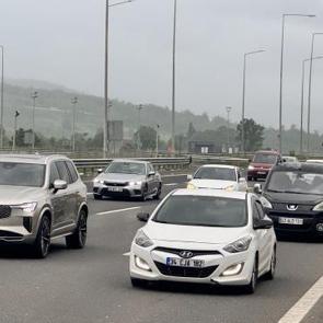 Otoyolda &ccedil;alışma başlatılıyor! İstanbul y&ouml;n&uuml;nde trafik d&uuml;zeni değişiyor