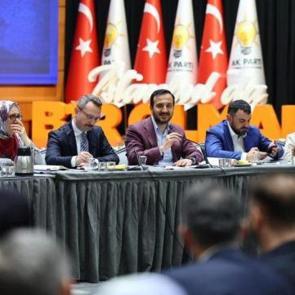 AK Parti'ye yoğun katılım! Son rakam a&ccedil;ıklandı