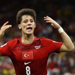 Avustralya mağlubiyeti sonrasında Arda G&uuml;ler'in o hareketini milyonlar izledi