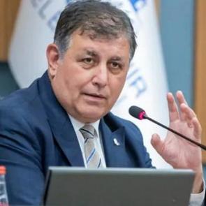 AK Parti'den peş peşe a&ccedil;ıklamalar! Cemil Tugay&rsquo;a istifa &ccedil;ağrısı