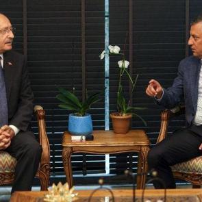 CHP'de kurultay hamlesi! İmzalar teslim edildi, Kılı&ccedil;daroğlu ve &Ouml;zel i&ccedil;in kritik plan...
