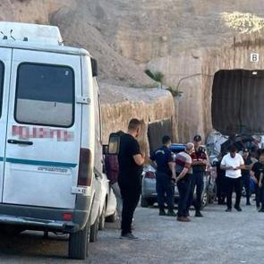 Nevşehir&rsquo;de devrilen forkliftin s&uuml;r&uuml;c&uuml;s&uuml; &ouml;ld&uuml;