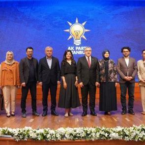 AK Parti Genel Başkan Yardımcısı H&uuml;seyin Yayman, k&uuml;lt&uuml;r sanat gazetecileriyle buluştu