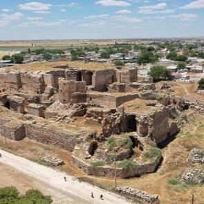 Kazılarda ortaya &ccedil;ıktı, Harran Kale Sarayı'nın adı değişti
