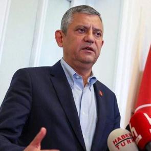 &Ouml;zg&uuml;r &Ouml;zel ve ekibi iki parti ile temasa ge&ccedil;ti