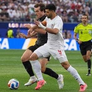 TRT'den İran-Yeni Zelanda ma&ccedil;ında takımları karıştıran spiker i&ccedil;in a&ccedil;ıklama!