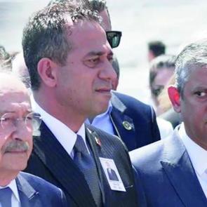 Mutlak butlan krizi CHP'yi sarstı! Oy kaybı hızlandı: &Ouml;zg&uuml;r &Ouml;zel yeni parti kurarsa...