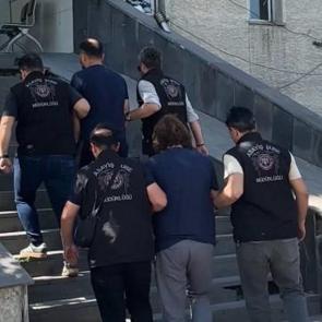 13 yıllık dosya &ccedil;&ouml;z&uuml;ld&uuml;! 5 ilde eş zamanlı operasyon: 2 tutuklu 