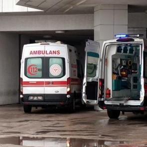 Parkta bı&ccedil;aklanan lise &ouml;ğrencisi ağır yaralandı