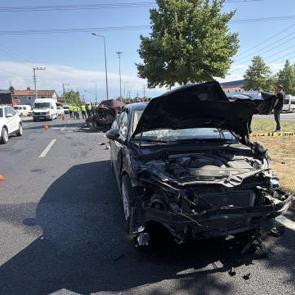 AK Parti milletvekili kaza yaptı! 1 kişi &ouml;ld&uuml;, 2 kişi yaralandı!