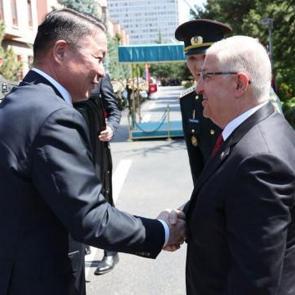 Bakan G&uuml;ler, Moğol mevkidaşı Batlut ile bir araya geldi