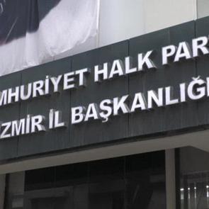 CHP İzmir'de kriz b&uuml;y&uuml;yor! Paralel İl Başkanlığı binası hazırlığı