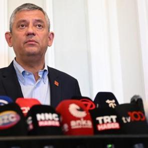İşte &Ouml;zg&uuml;r &Ouml;zel'in kuracağı yeni partinin adı! İlk kez dile getirildi