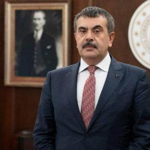 MEB'ten arka arkaya karar: Okullarda yeni sisteme ge&ccedil;iliyor!