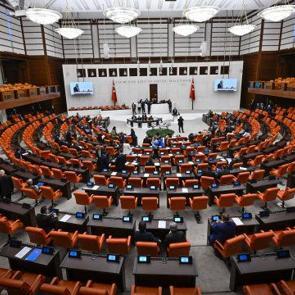 Meclis'te sandalye hesabı değişti: AK Parti kazandı, CHP d&uuml;şt&uuml;! İşte son durum