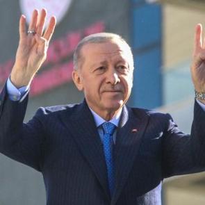 Milyonlar merakla bekliyordu! Beştepe'den erken se&ccedil;im ve adaylık a&ccedil;ıklaması! Tarih verdi