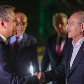 &Ouml;zg&uuml;r &Ouml;zel grup toplantısında seslendi: Kılı&ccedil;daroğlu'na tarihi &ccedil;ağrıda bulunuyorum!
