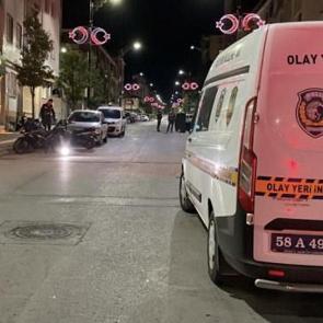 Tartışma bı&ccedil;aklı kavgaya d&ouml;n&uuml;şt&uuml;: 1&rsquo;i ağır 4 yaralı