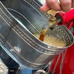 2 bardağı 20 bardak suya eş değer! Sıcak havaların vazge&ccedil;ilmezi: Meyan k&ouml;k&uuml; şerbeti