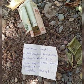 Bah&ccedil;eden kayısı yiyen adamın yazdığı not duygulandırdı!