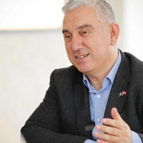 Bergama Belediyesinde kermes krizi: CHP'li başkandan personele 'isim listesi' tehdidi
