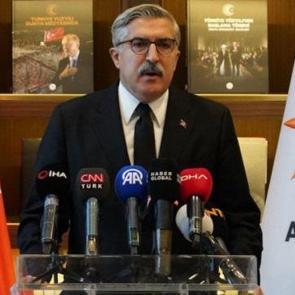 H&uuml;seyin Yayman'dan &Ouml;zg&uuml;r &Ouml;zel'e sert tepki: Tarihin yanlış tarafındasınız!