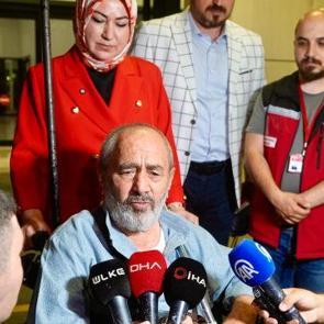 40 yıllık hasret bitti! T&uuml;rk vatandaşı Ali Baybaş, T&uuml;rkiye'ye getirildi