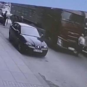 Ordu'da feci kaza: Tırın altında kalan yaşlı adam hayatını kaybetti
