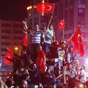 AK Parti'den 15 Temmuz sempozyumu