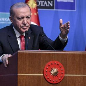 Cumhurbaşkanı Erdoğan'dan S-400 sorusuna cevap: Bizi izlemeye devam edin