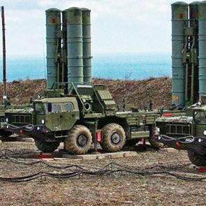 Rusya, T&uuml;rk S-400'lerinin satışı i&ccedil;in BAE'yi işaret etti