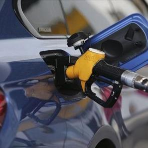 &Ouml;TV indirimi sonrası motorin ve benzine zam geldi