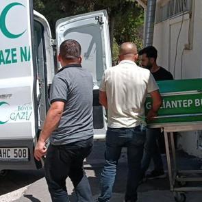 Tartıştığı ağabeyini tabancayla &ouml;ld&uuml;rd&uuml;