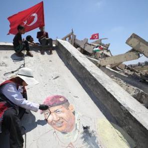 Gazze'de 15 Temmuz selamı