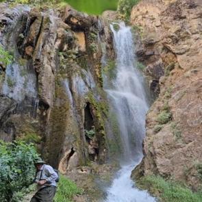 Hakkari&rsquo;nin el değmemiş g&uuml;zelliklerinden Ava Ore Şelalesi keşfedilmeyi bekliyor