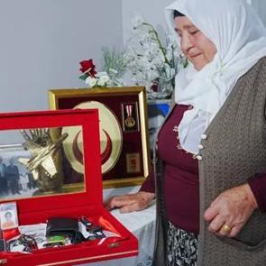 Kızının cenazesini beklerken oğlunu şehit verdi