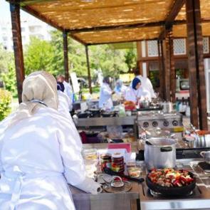 Konya'da lezzet rekabeti! 14 yarışmacı arasından kazanan belli oldu