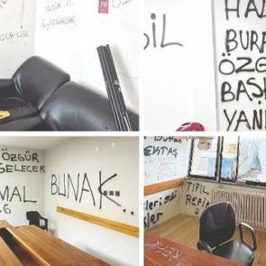 CHP'den ayrılanlar binaları yağmalayıp gitti