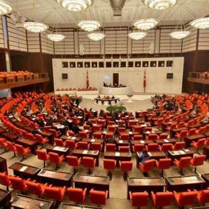 CHP&rsquo;den ayrılan milletvekillerinin ardından Meclis&rsquo;teki sandalye dağılımı