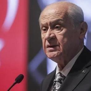 Bah&ccedil;eli, A Milli Kadın Voleybol Takımı'nı tebrik etti