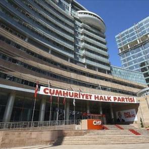 CHP İstanbul İl Başkanlığı'nda 7 il&ccedil;e başkanı g&ouml;revden alındı