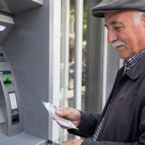 Emeklilere 3 bin 552 TL fark verilecek: Hesaplara 3 farklı &ouml;deme yatacak